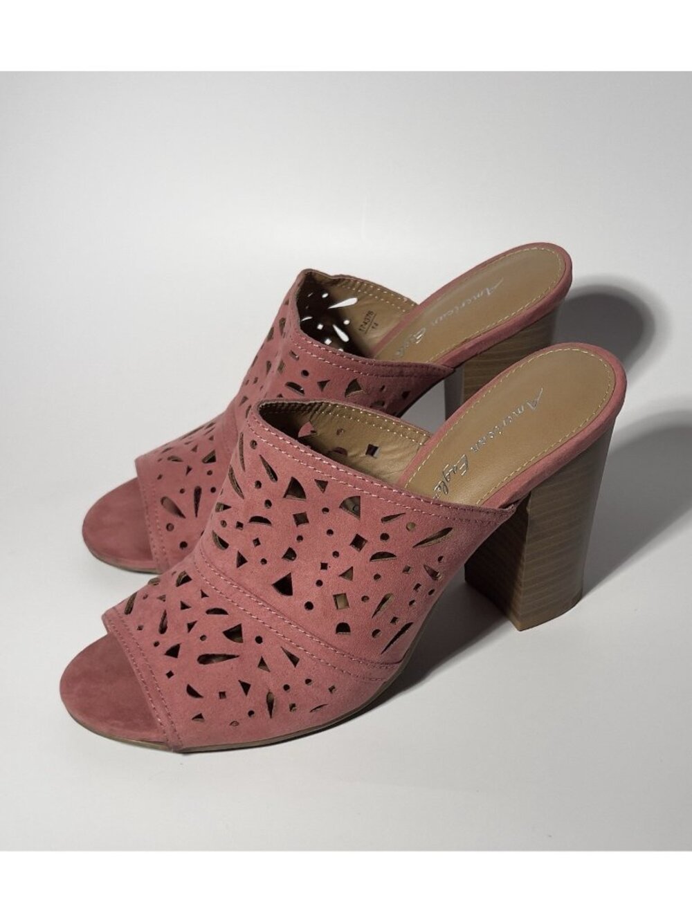 American Eagle Women’s Pink Laser Cut Block Heel Mules Size 7